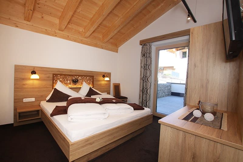 Bedroom in Apartment Bergzeit Fiss